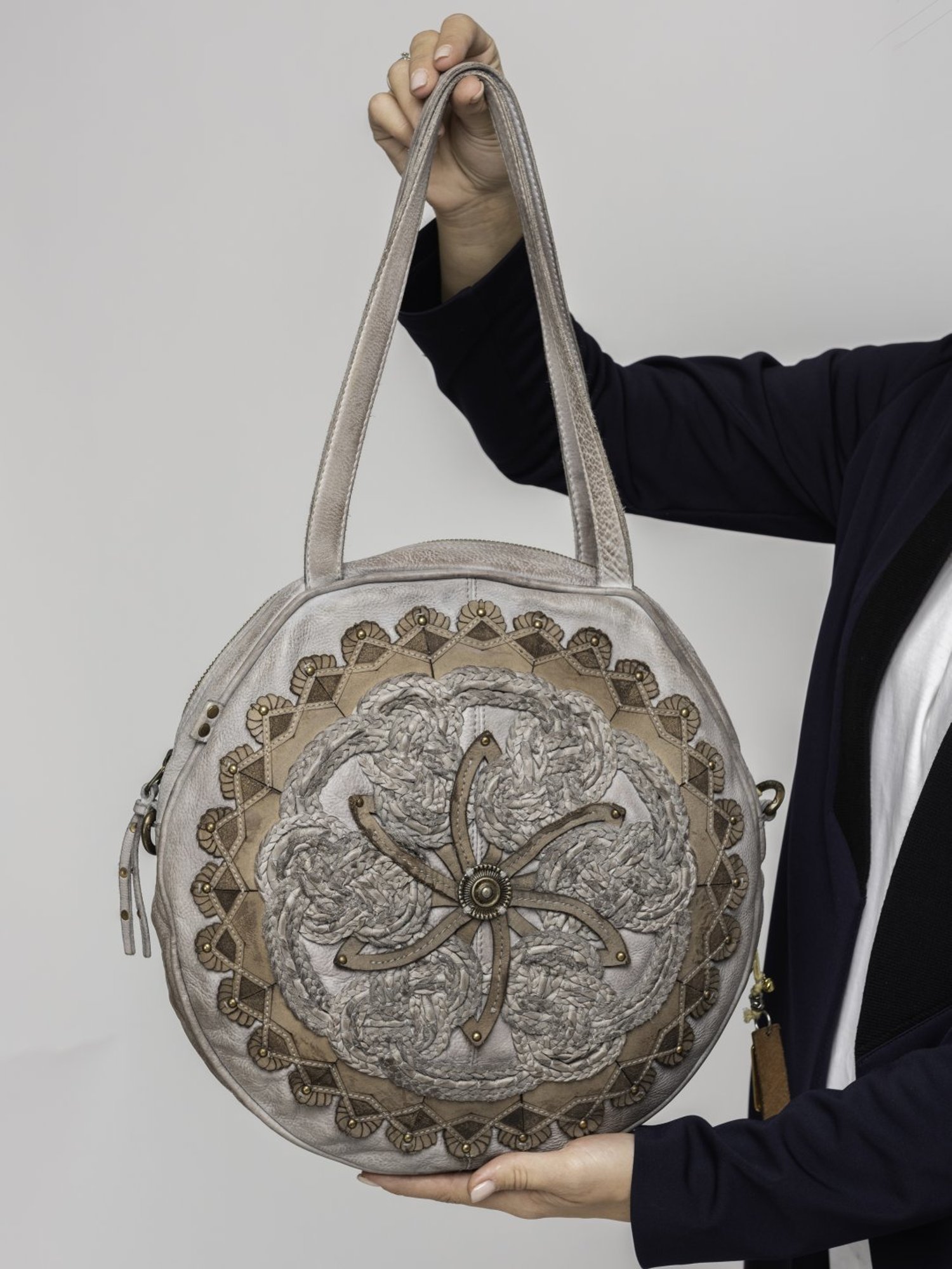 Art N Vintage Parma Grey Leather Textured Medium Shoulder Handbag