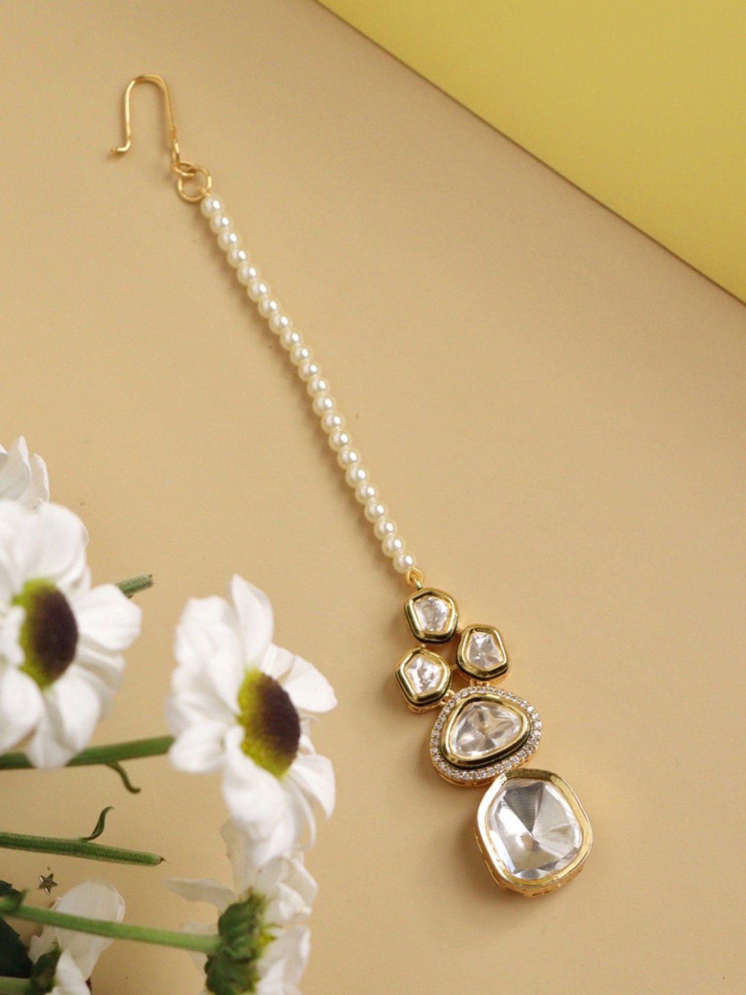 Curio Cottage Bridal Abstract Kundan & Pearl White Maang Tikka