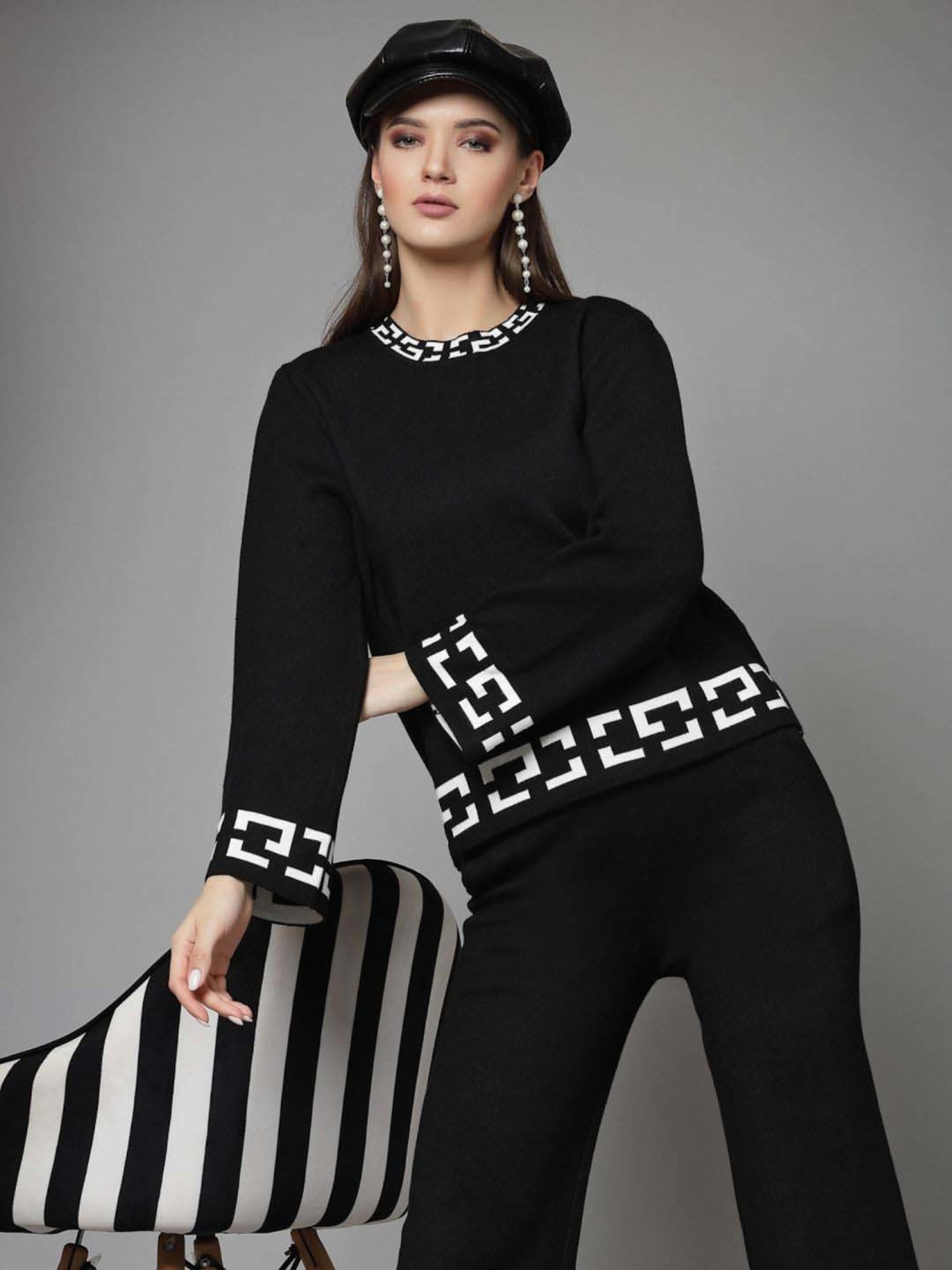 Mafadeny Black Printed T-Shirt Pants Set