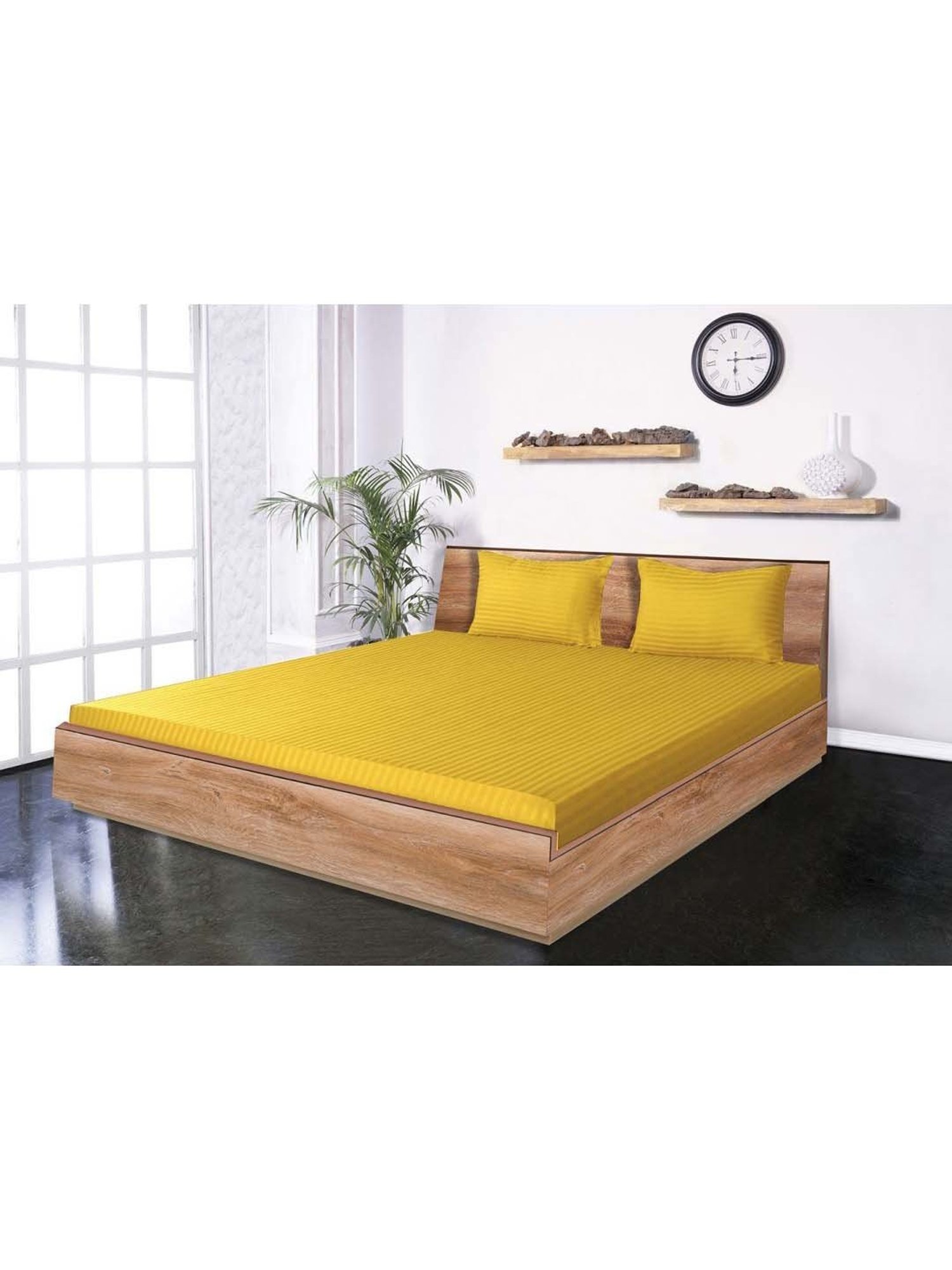 Mark Home Classic Mustard Cotton 210 TC King Bedsheet with 2 Pillow Covers