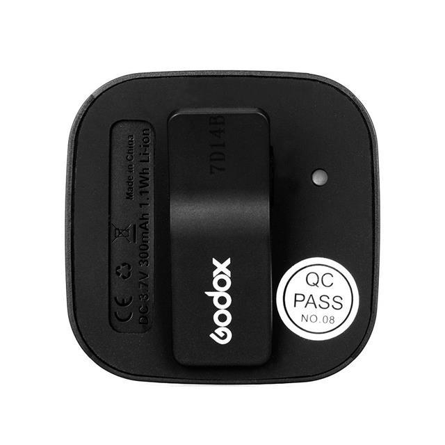 Godox LEDM32 Smartphone Mini Light, 5200K Color Temperature