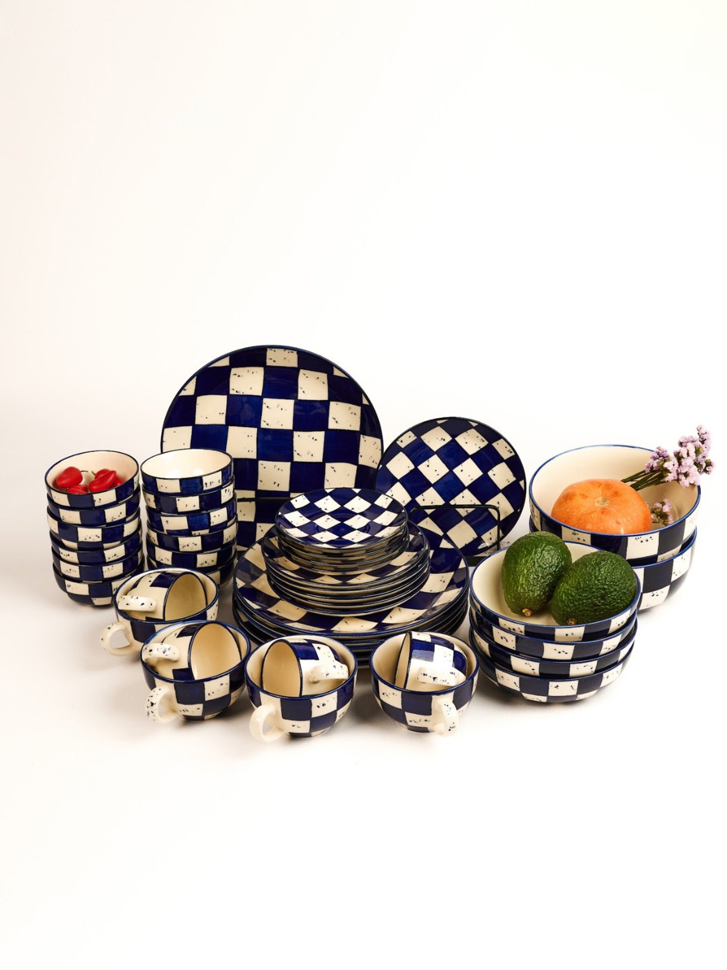 BlackCarrot 42 Piece Ceramic Dinner Set