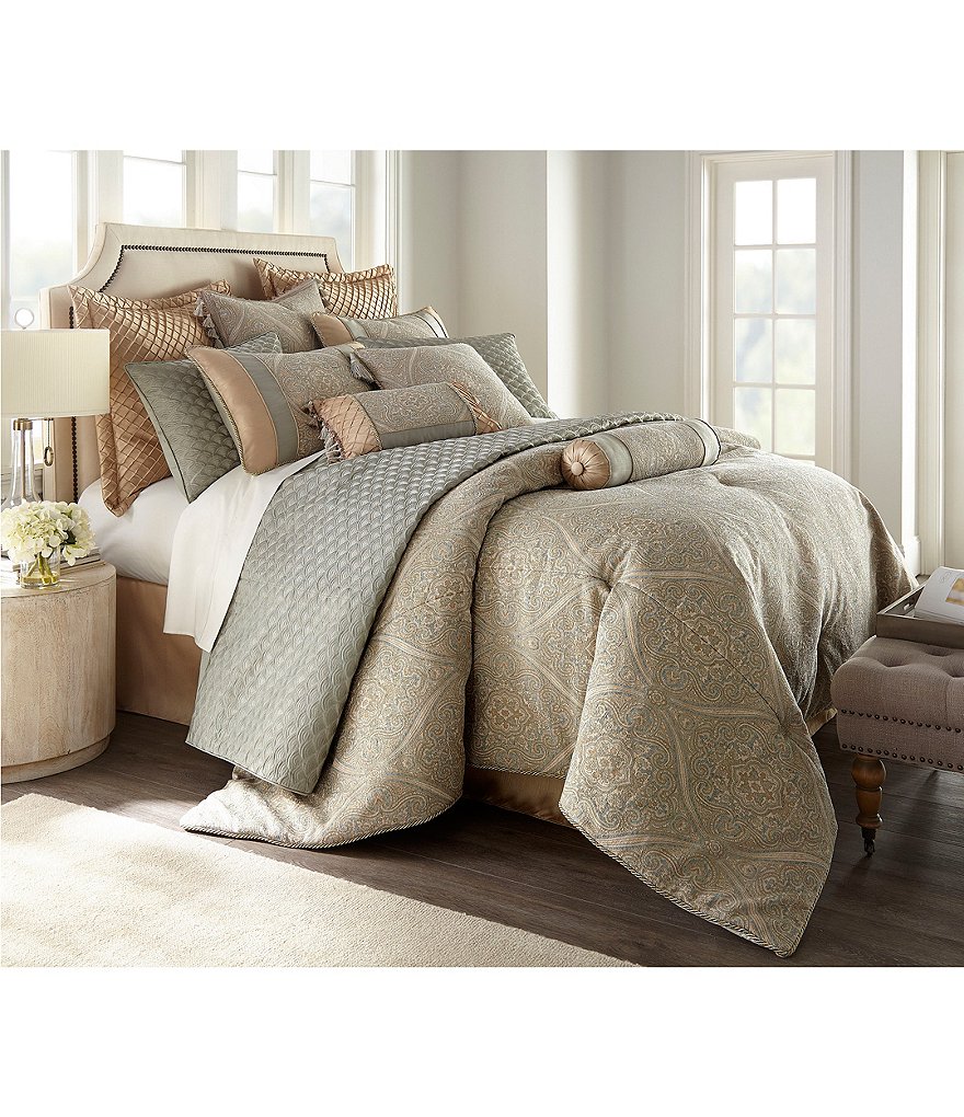 J. Queen New York Vera Bedding Collection