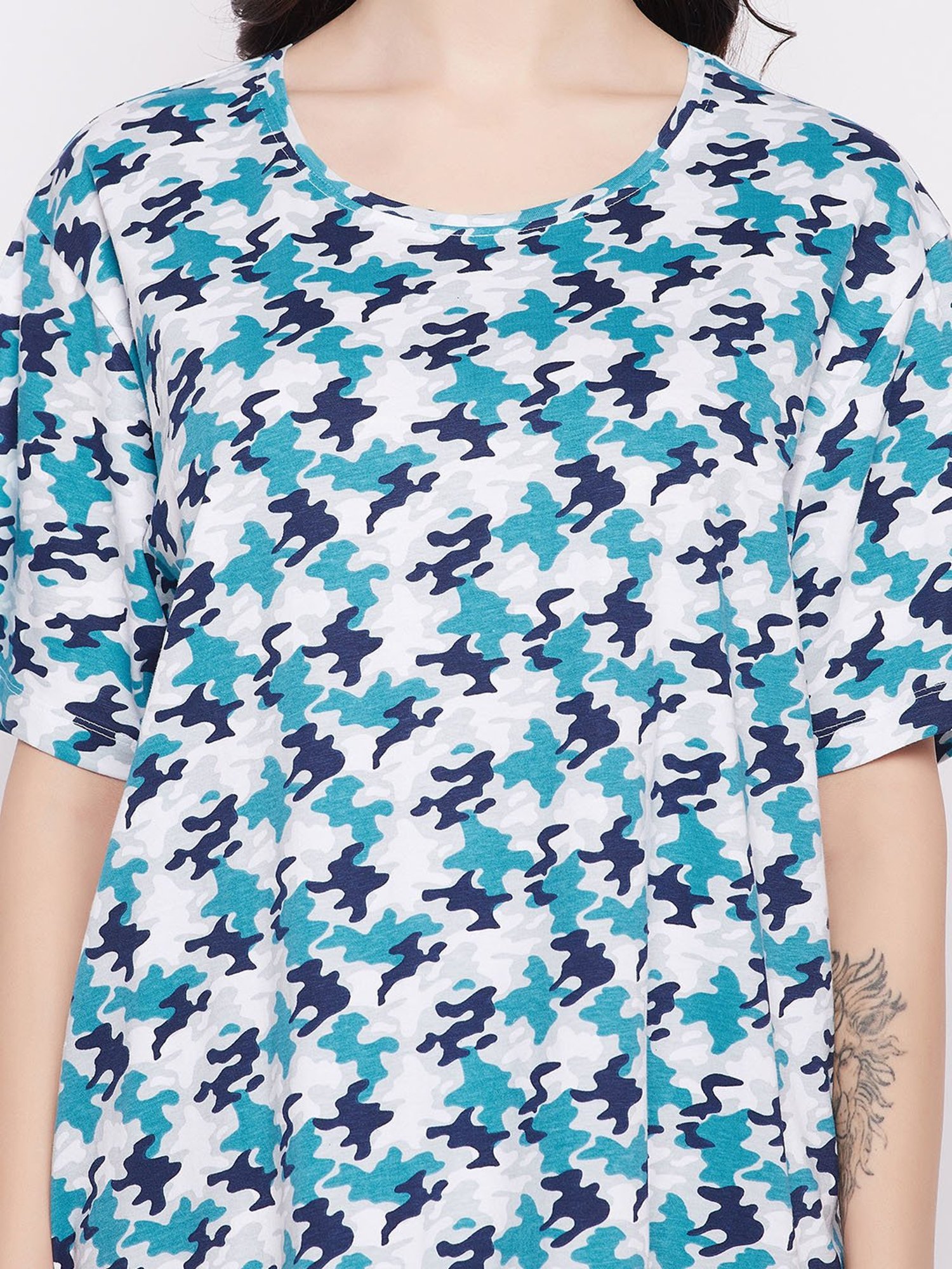 Clovia White & Blue Cotton Printed Oversized T-Shirt