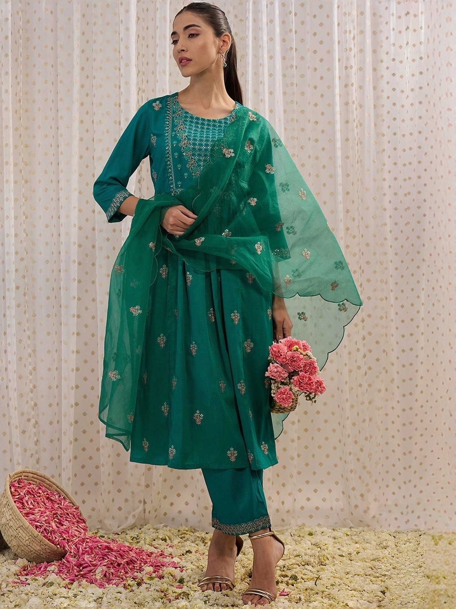 Indo Era Green Embroidered Kurta Pant Set With Dupatta