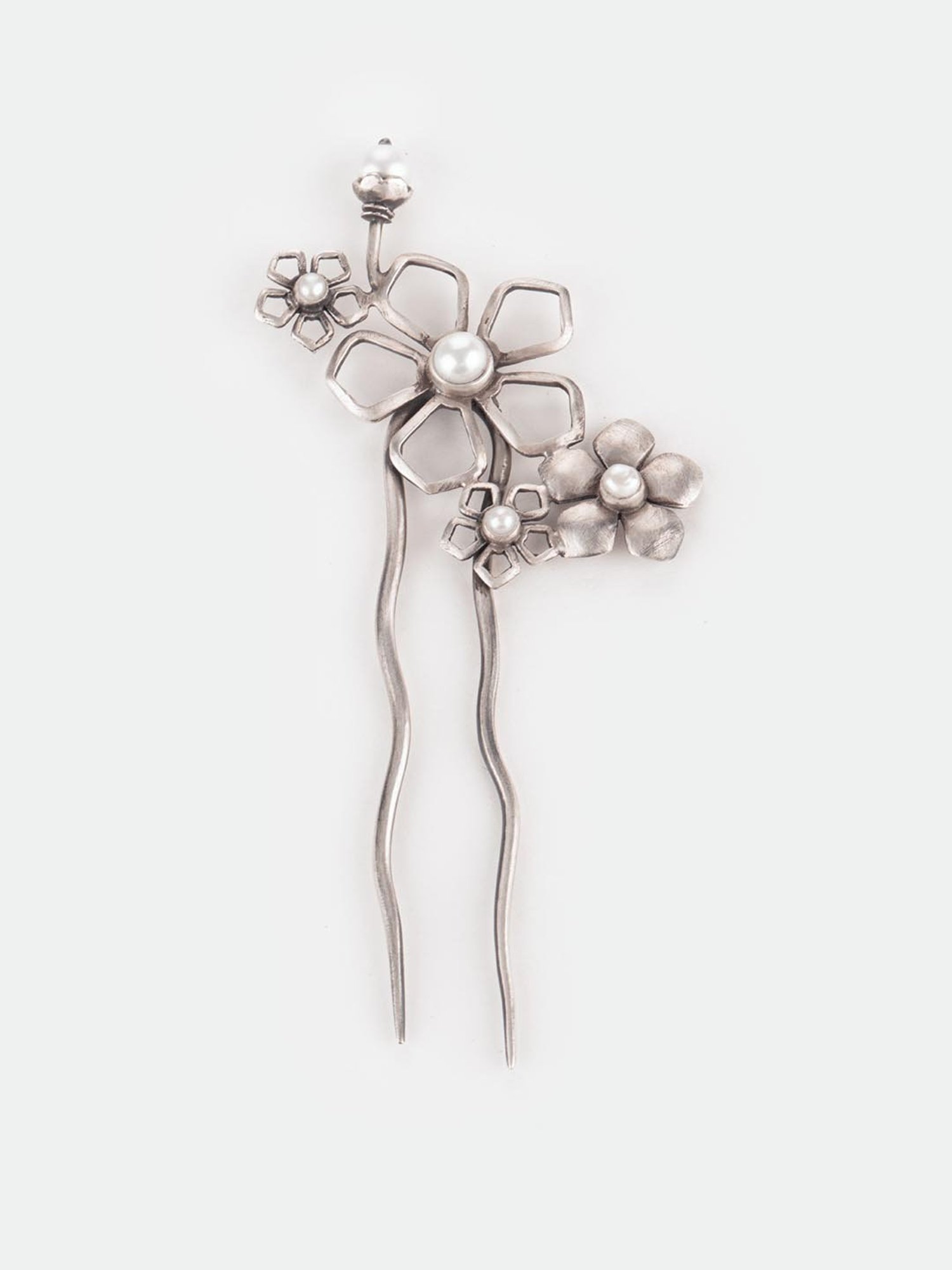 Shaya 92.5 Sterling Silver Freshwater Pearls Betty F Bunstick for Women