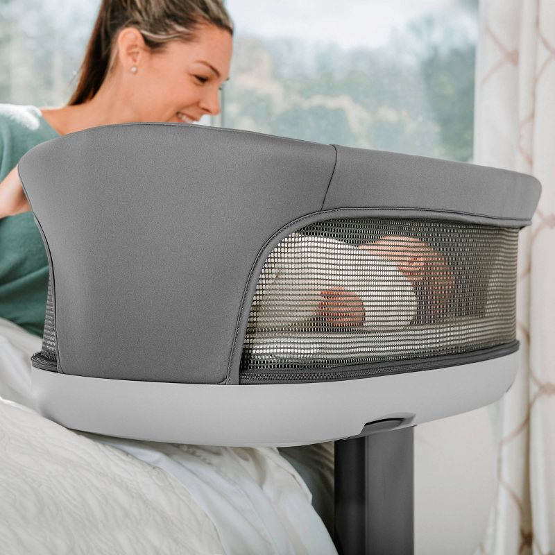 Simmons Kids' Silent Auto Gliding Elite Bassinet - Odyssey