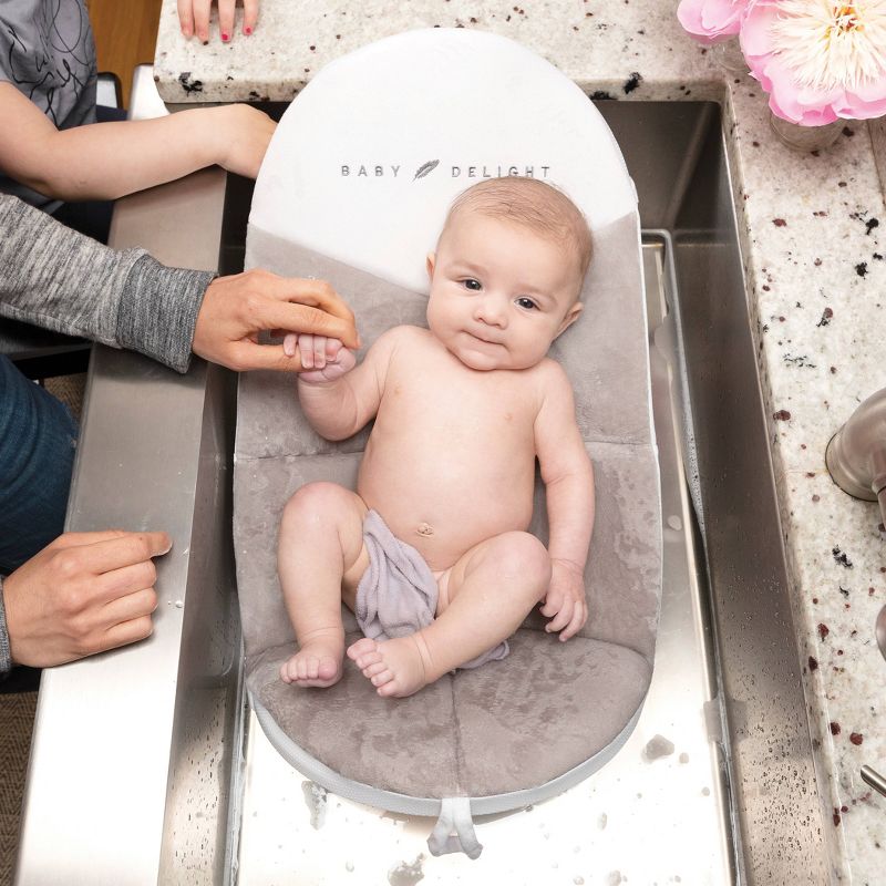 Pinkfong Baby Shark Inflatable Safety Bathtub