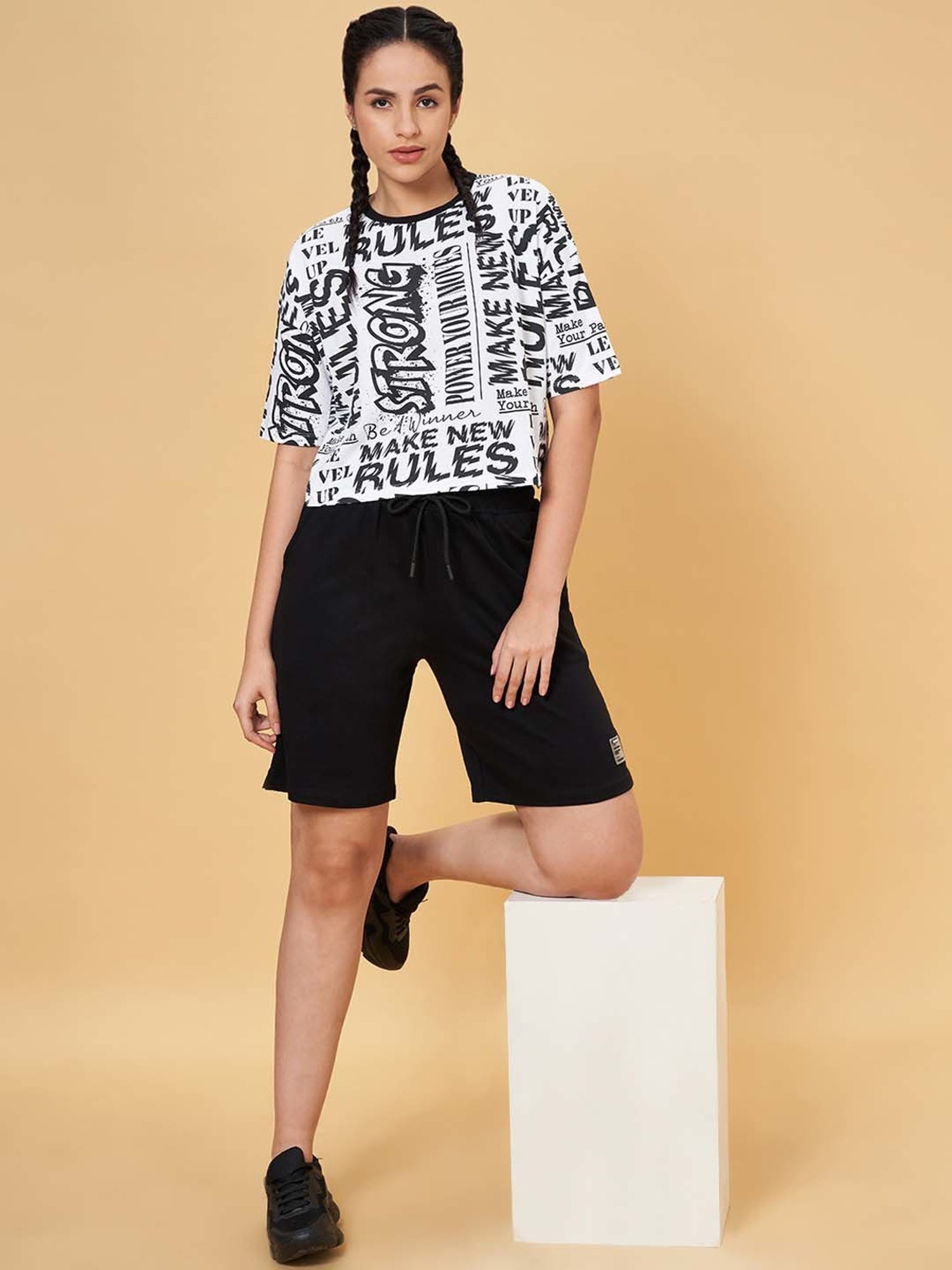 Ajile by Pantaloons White & Black Cotton Printed Sports T-Shirt