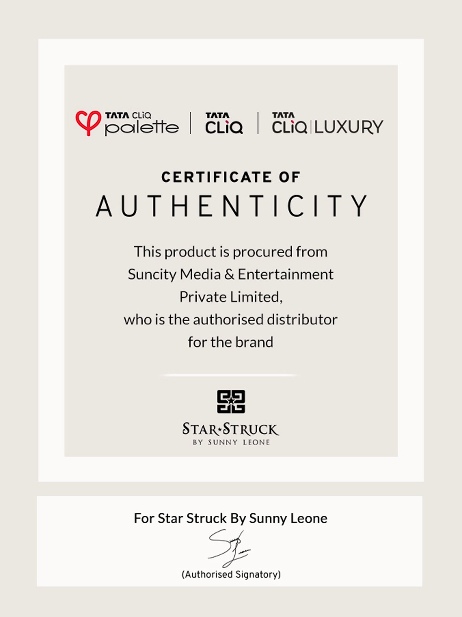 StarStruck By Sunny Leone Nail Polish Jet Black - 8 ml