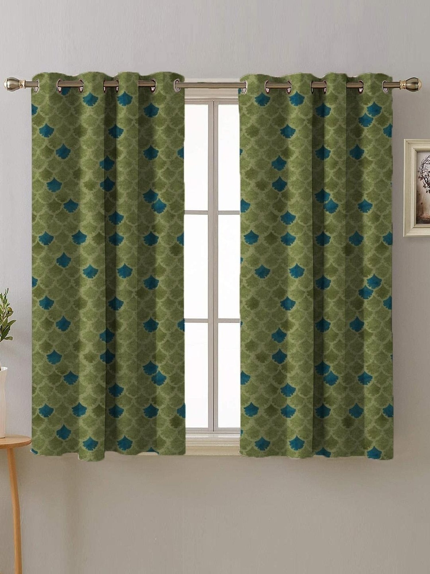 SPACES DRAPE STORY Elegent Digital Print Green Polyester 5 ft Window Curtains - Set of 2