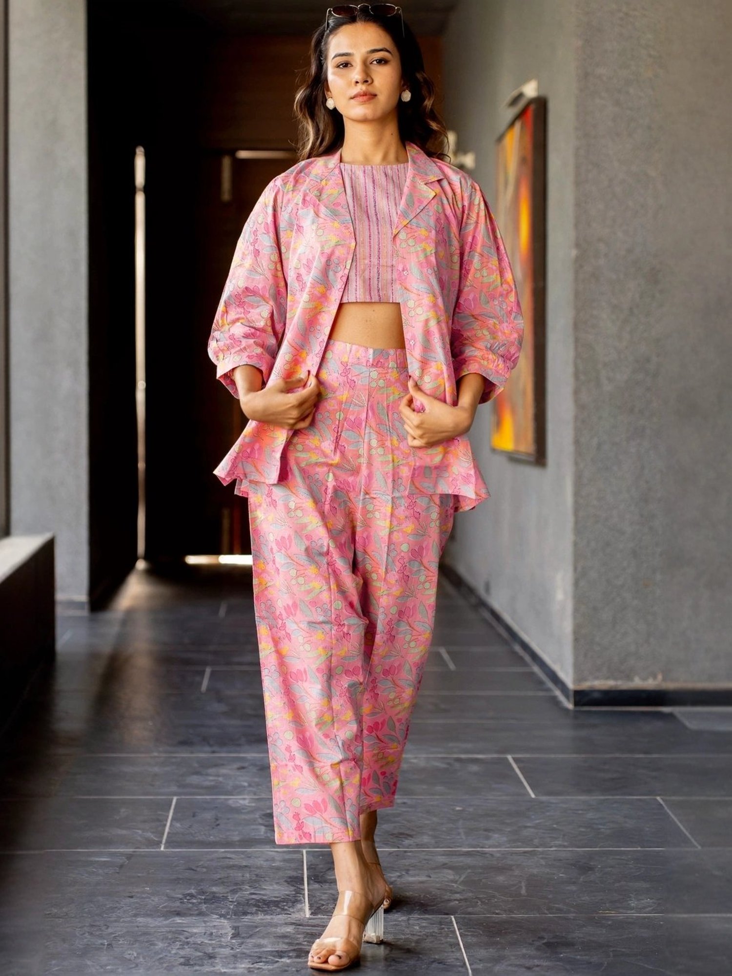 MIRCHI FASHION Pink Cotton Printed Crop Top Pant Set With Shrug