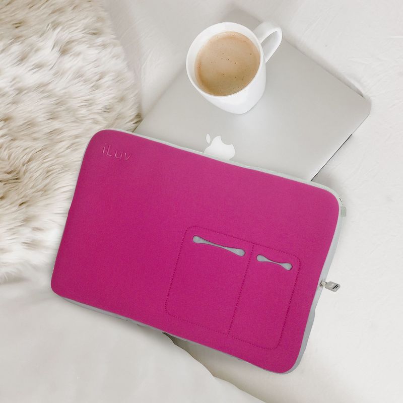 iLuv 17in Macbook Pro Sleeve - Pink