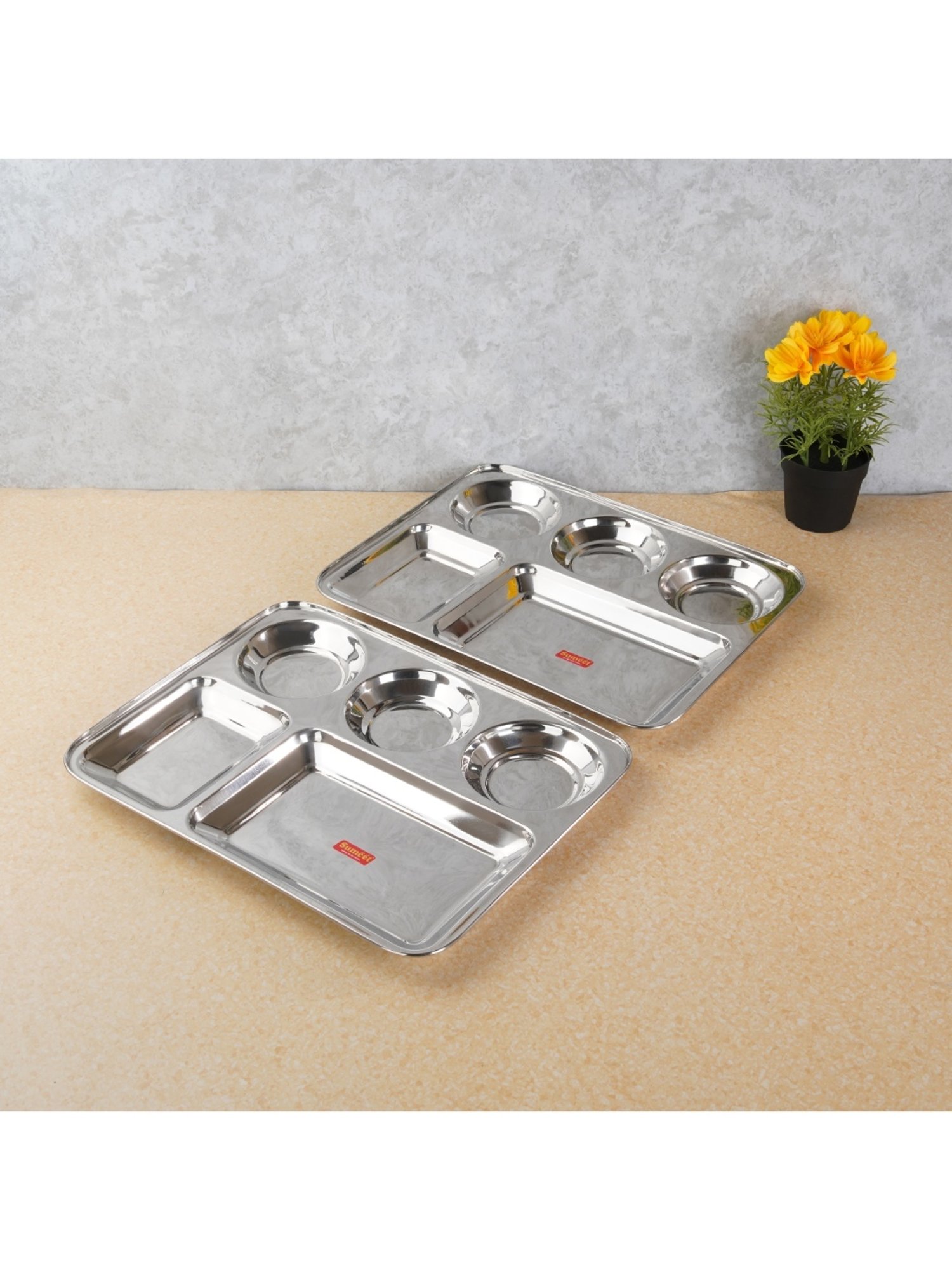 Nestasia Premium Quality Mandala Yellow Spiral Printed Square Shaped Ceramic Plate With Handle