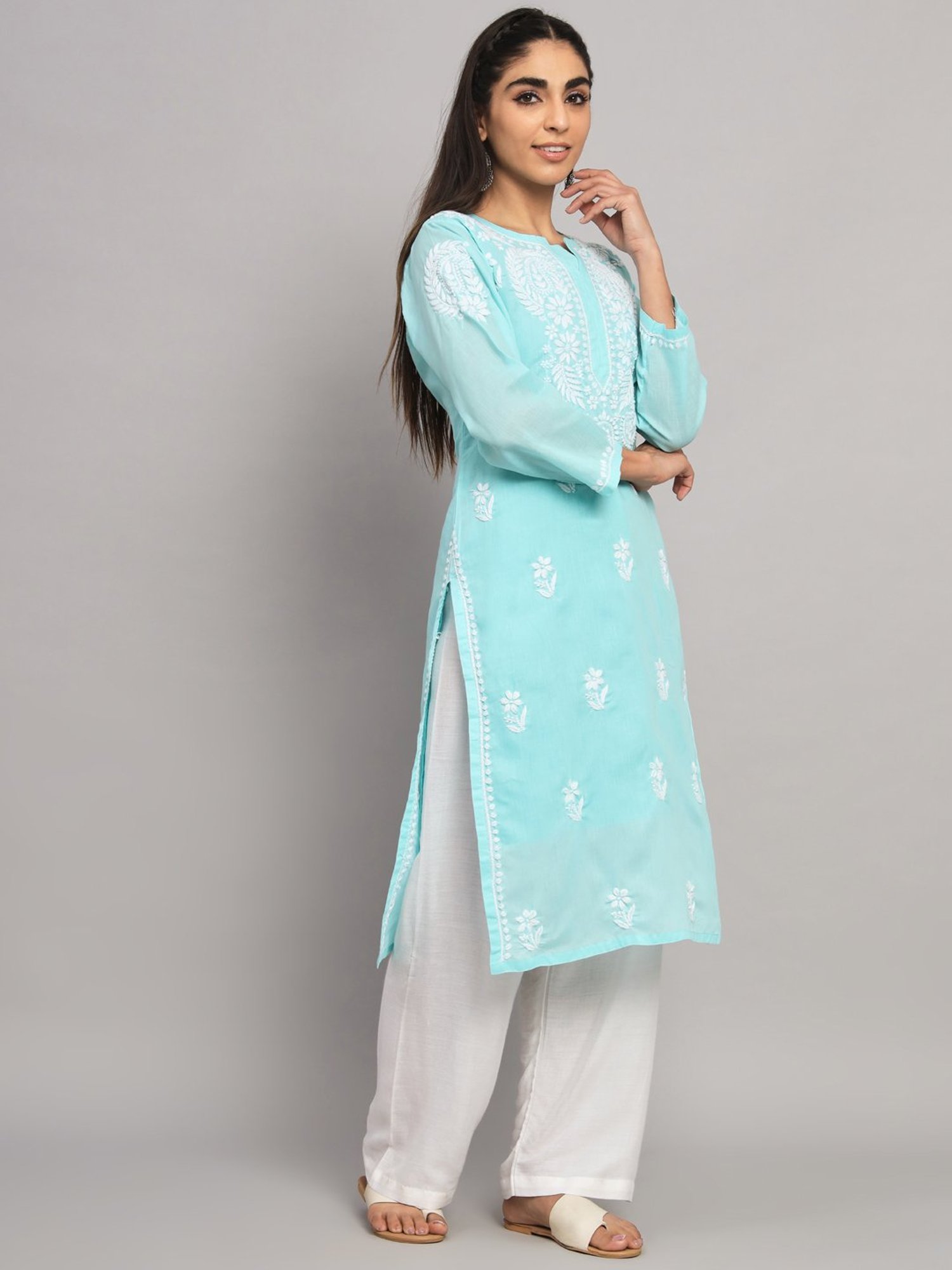 PARAMOUNT CHIKAN Sky Blue Cotton Chikankari Straight Kurta