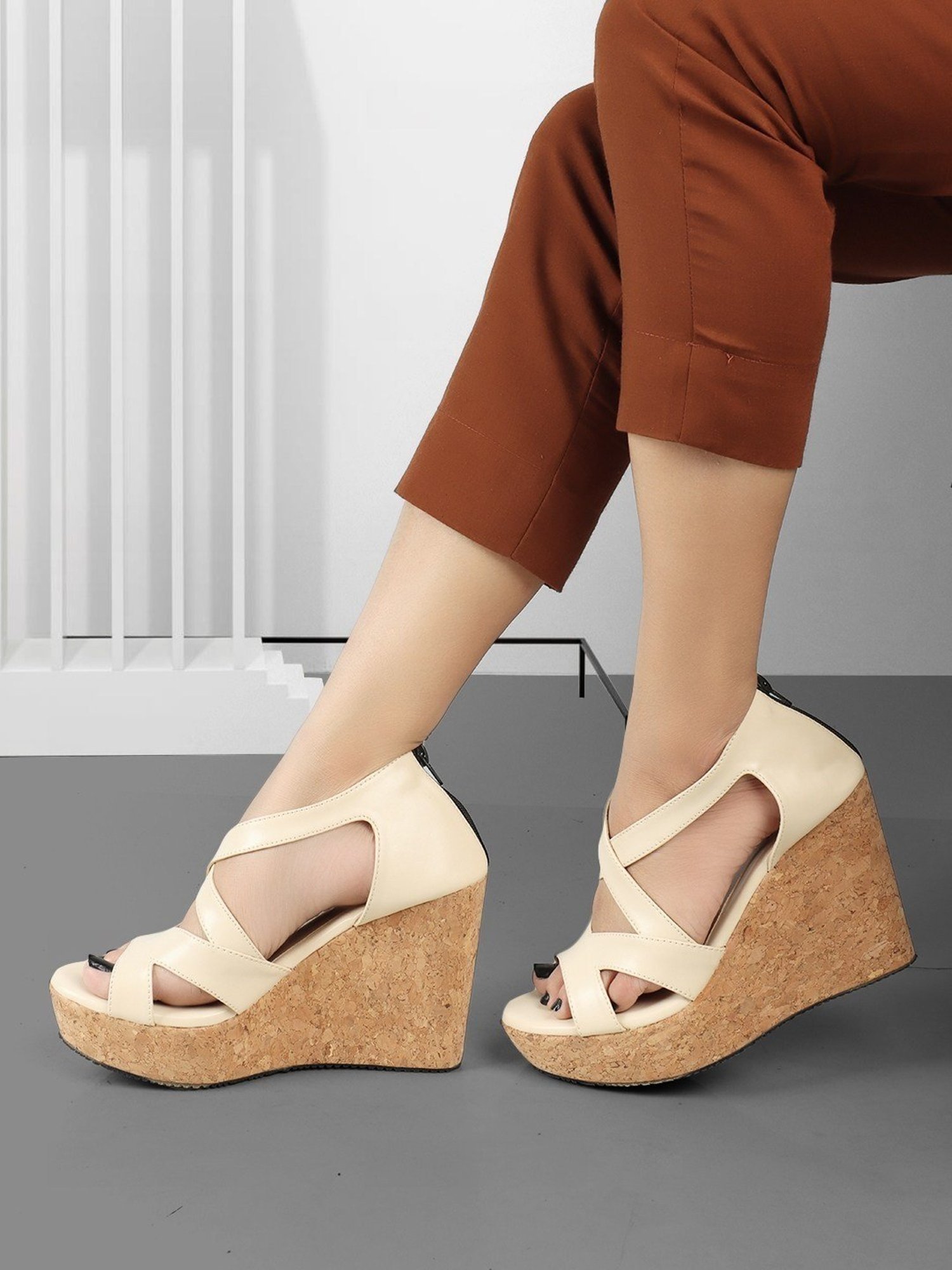 Iconics Women's Cream Cross Strap Wedges