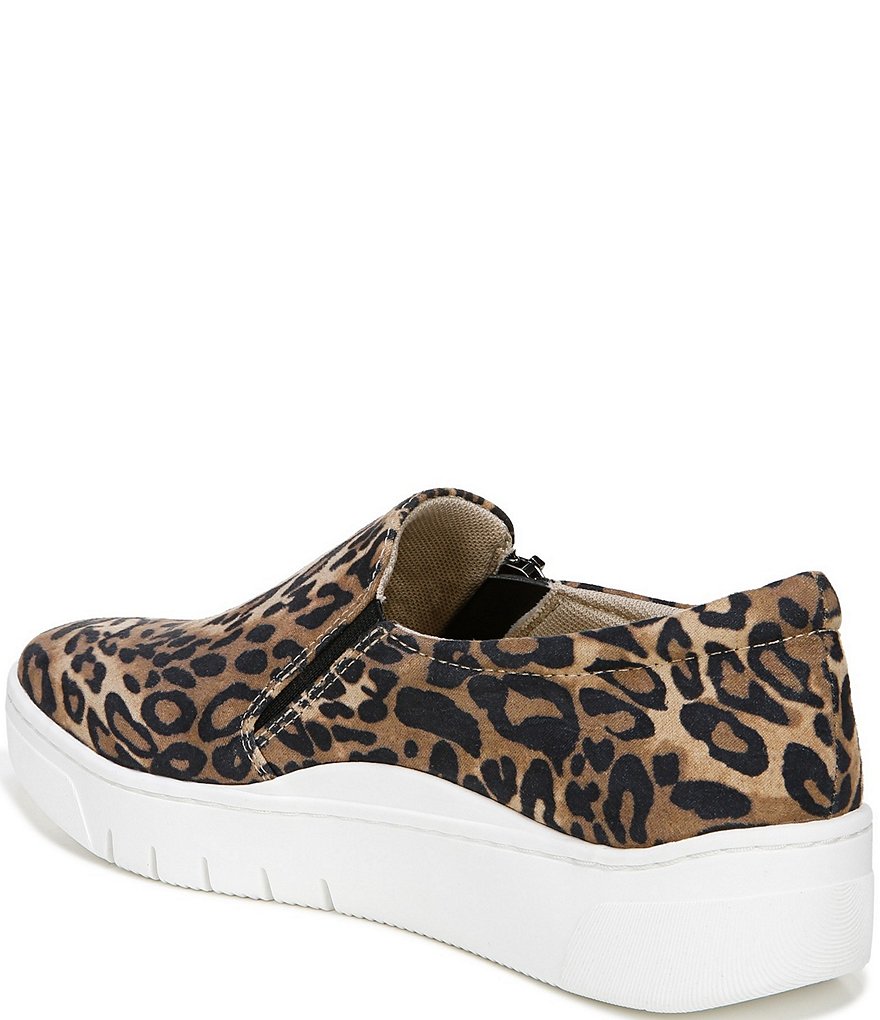 Trotters Kiera Suede Kitten Heel Pumps