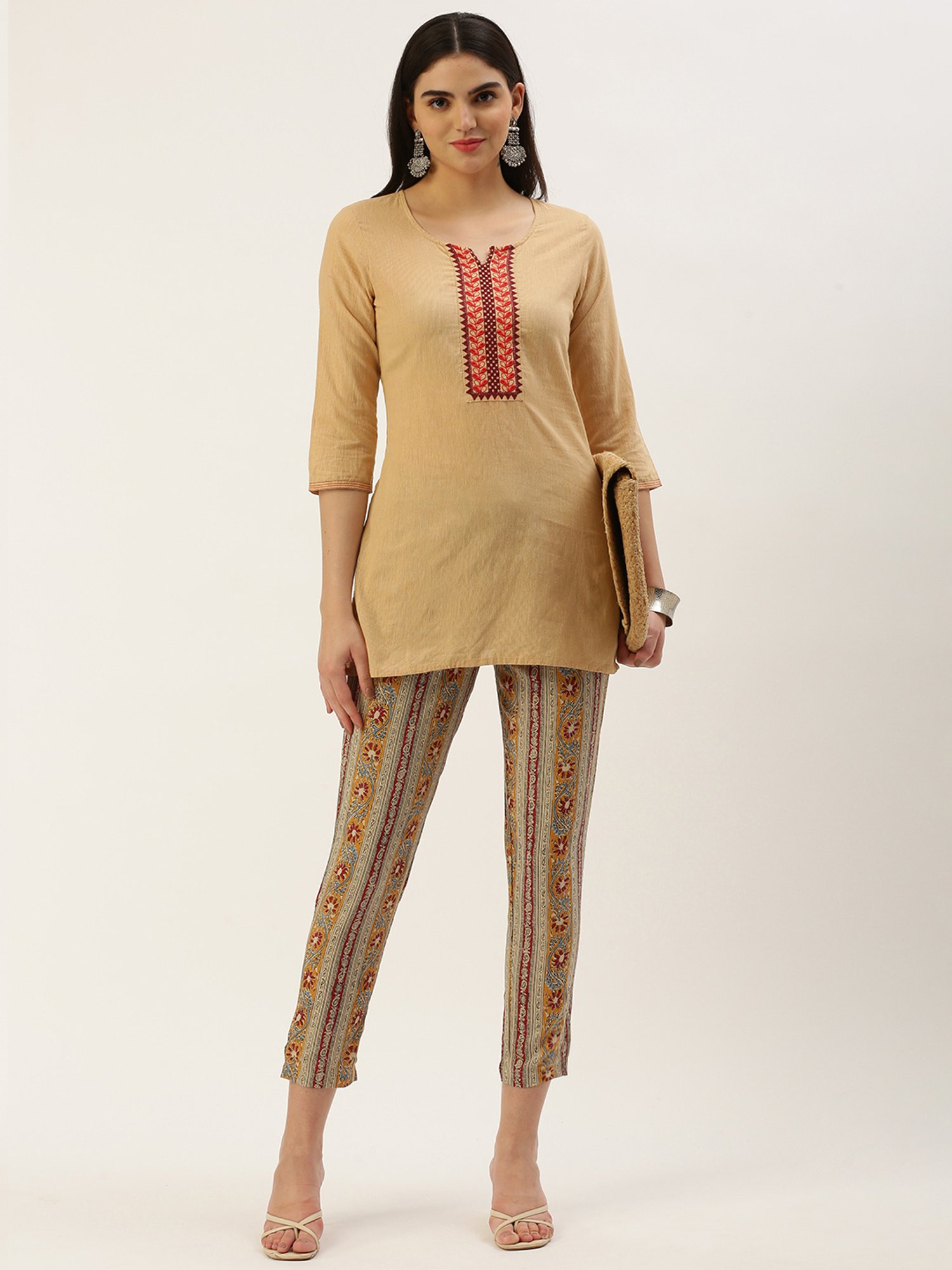 Amukti Multicolor Printed Pants