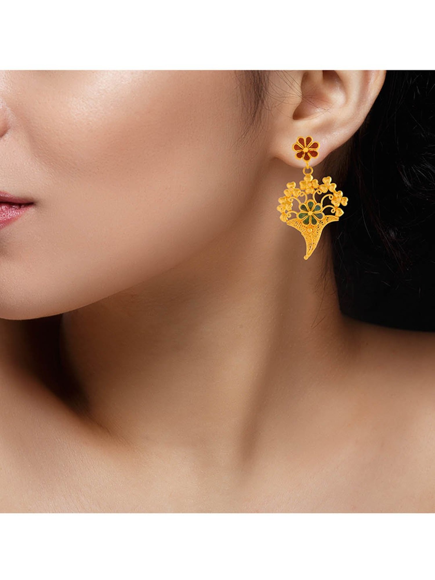 P.C. Chandra Jewellers 22 kt Gold Earrings