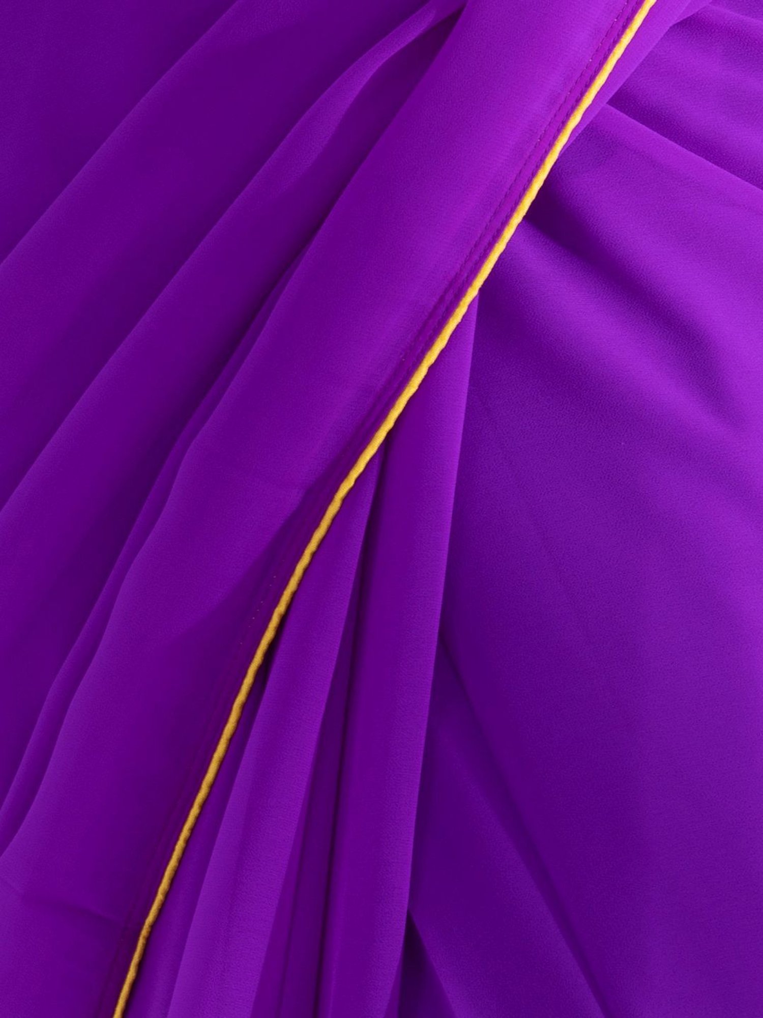Swtantra Purple Plain Saree With Unstitched Blouse
