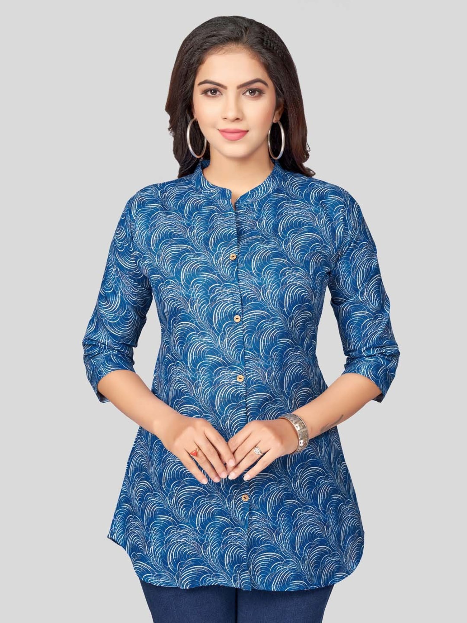Saree Swarg Blue Printed Short Kurti