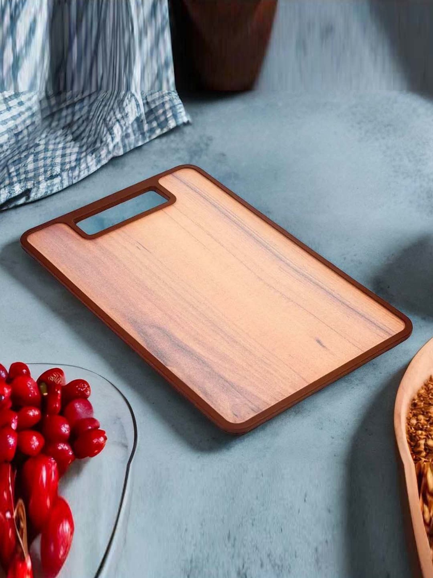 Crayton Beige & Brown Bamboo Chopping Board - Set of 1