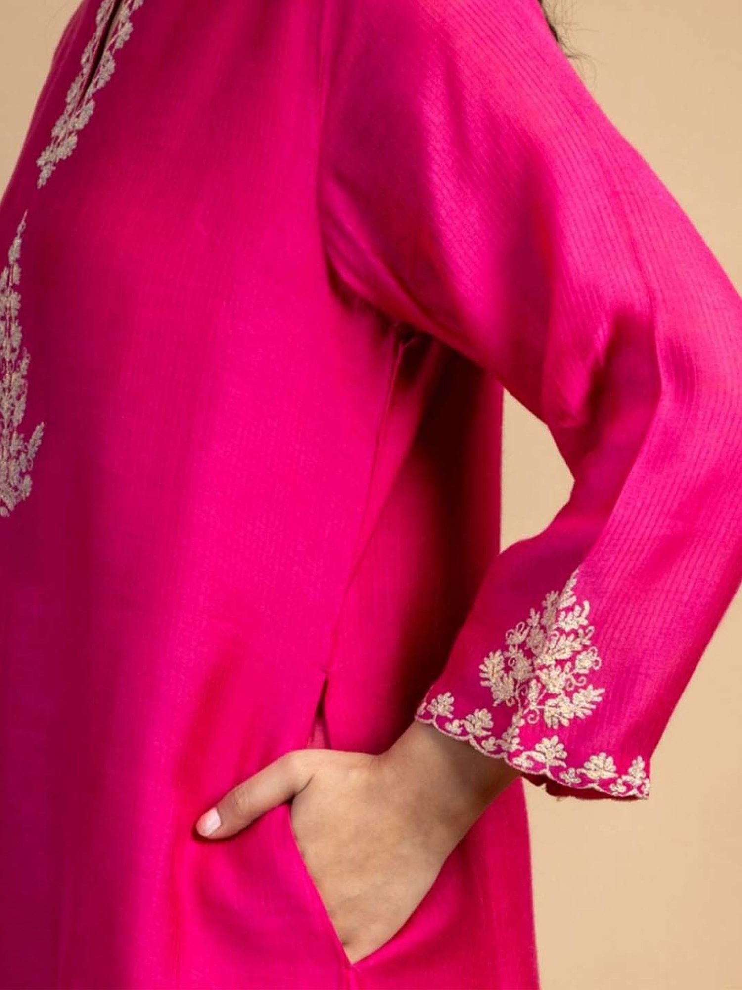 Mushio Magenta Tejo Embroidered Maheshwari Silk Kurta