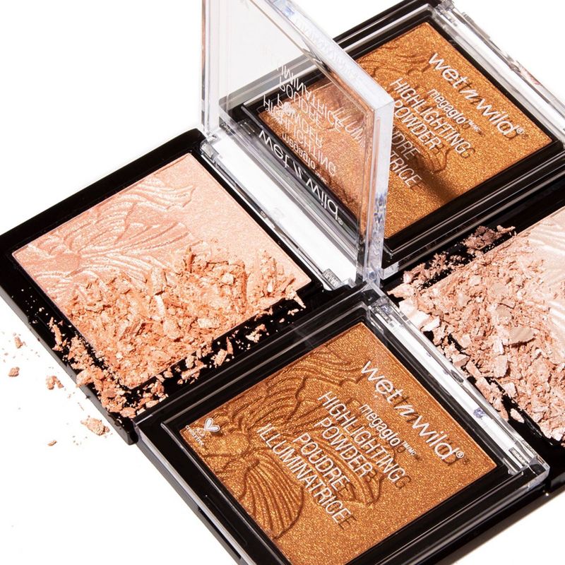 Wet n Wild MegaGlo Highlighting Pressed Powder Awesome Blossom (Bronze) .19oz