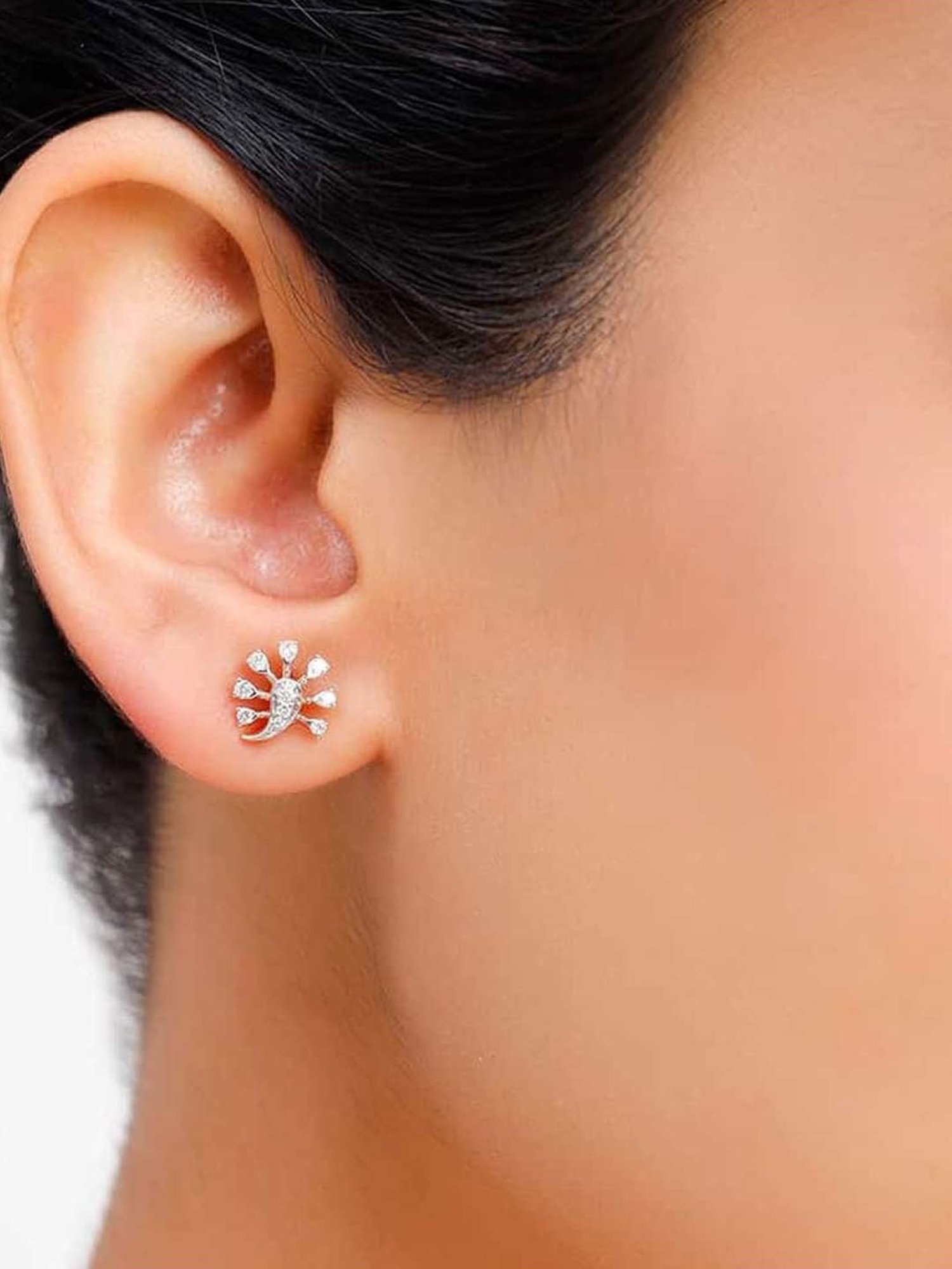 Mia By Tanishq Nature's Finest 14k Gold Shimmering Pear Stud Earrings