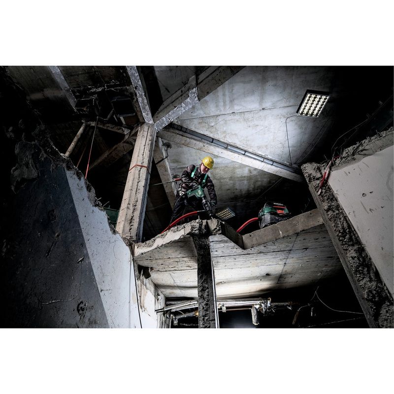 Metabo 600770620 MHEV 11 BL 14. 8 Amp 2100 BPM SDS-MAX Corded Demolition Hammer