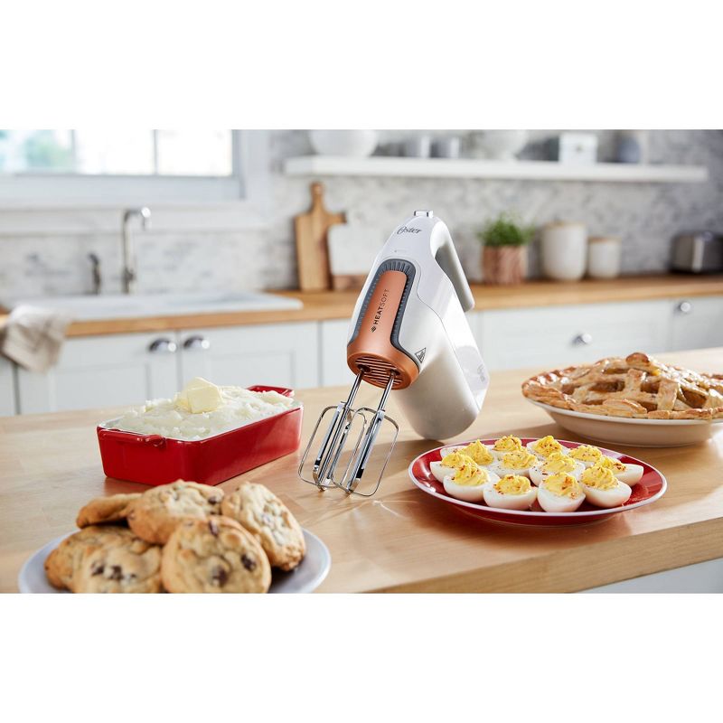 BLACK+DECKER Helix Hand Mixer - Red MX600R