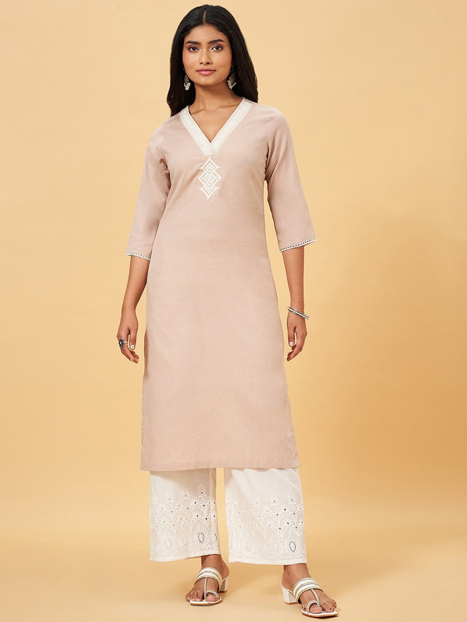 Rangmanch by Pantaloons Pink Cotton Embroidered Straight Kurta