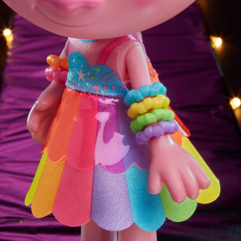 DreamWorks Trolls Glam Poppy Fashion Doll