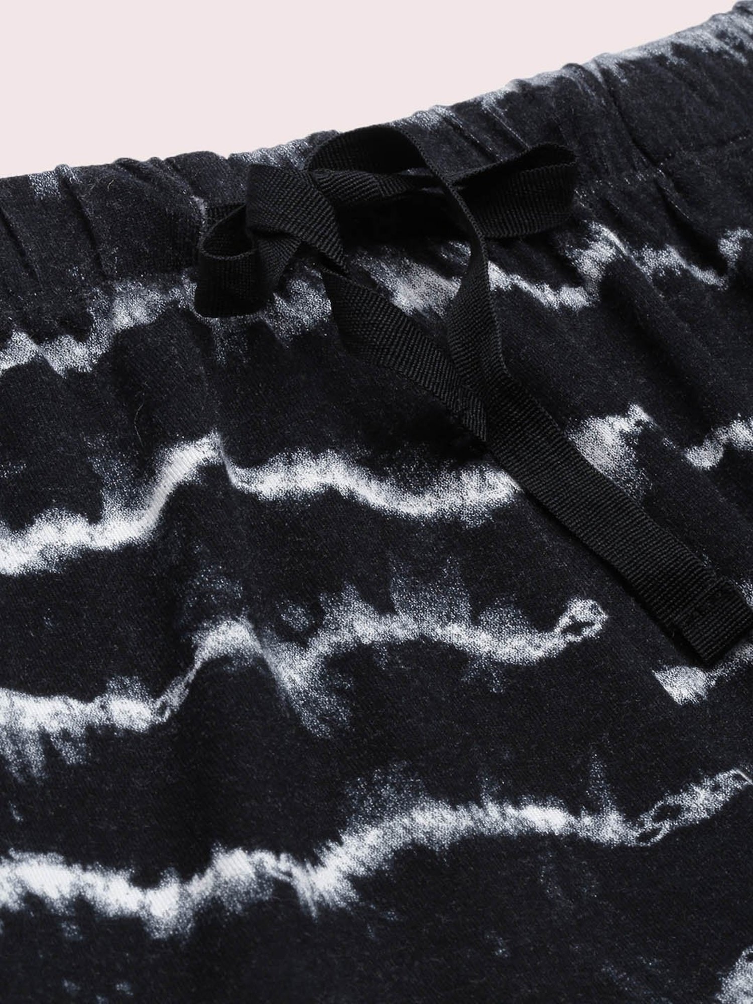 Enamor Black Striped Top With Shorts