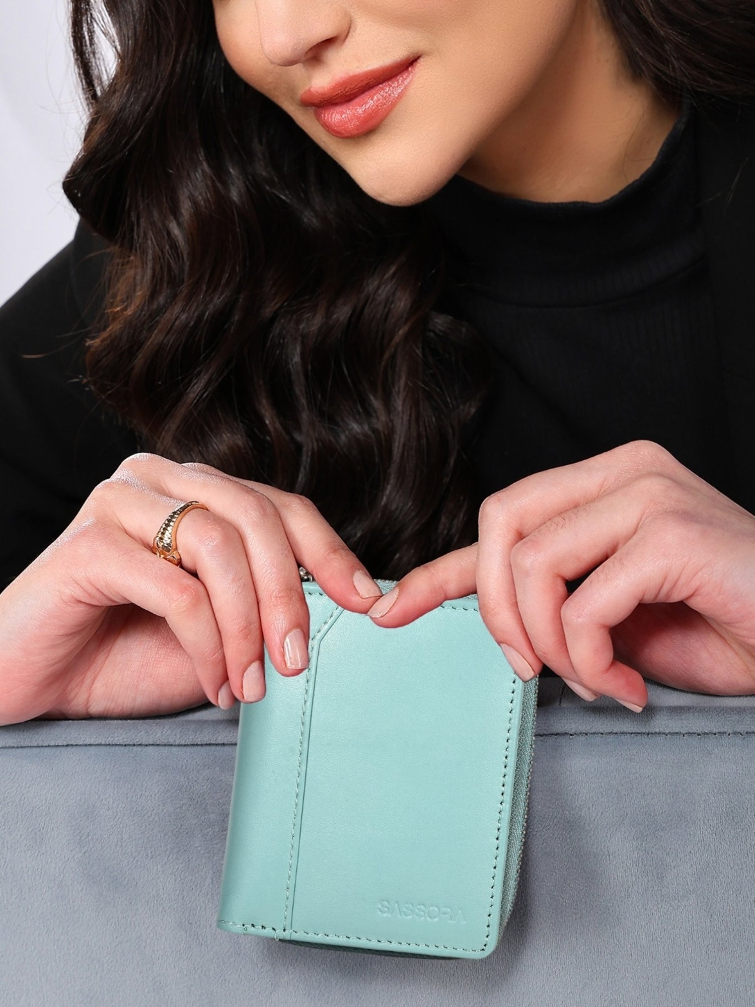 SASSORA NOVA Blue Leather Wallet