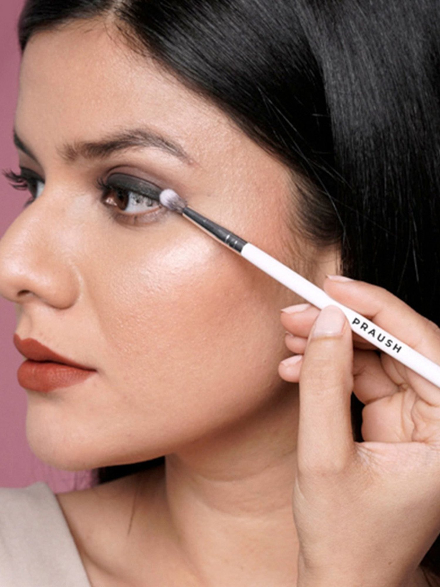 Praush Tapered Eyeshadow Blending Brush - P24