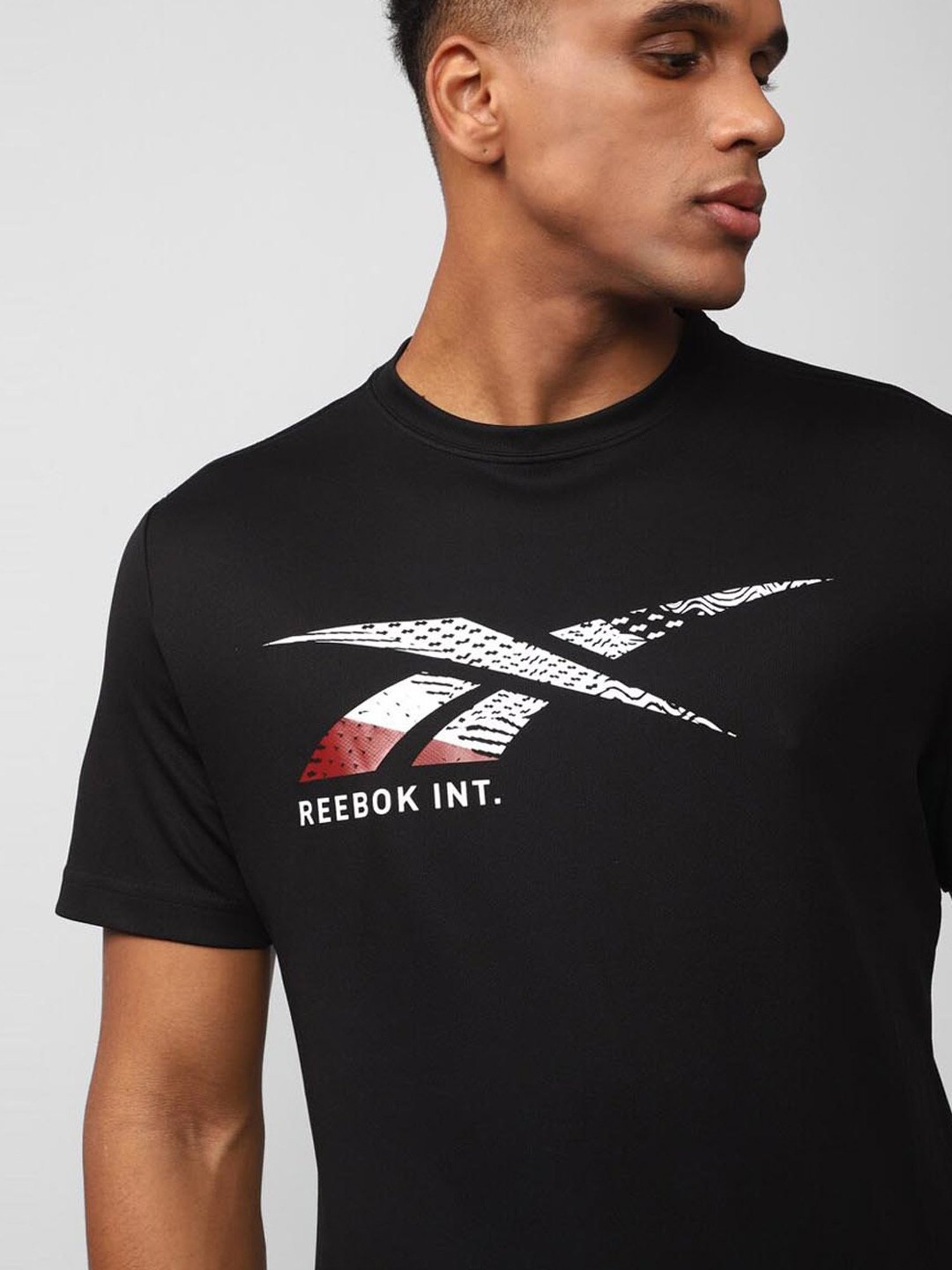 Reebok Black Slim Fit Printed T-Shirt