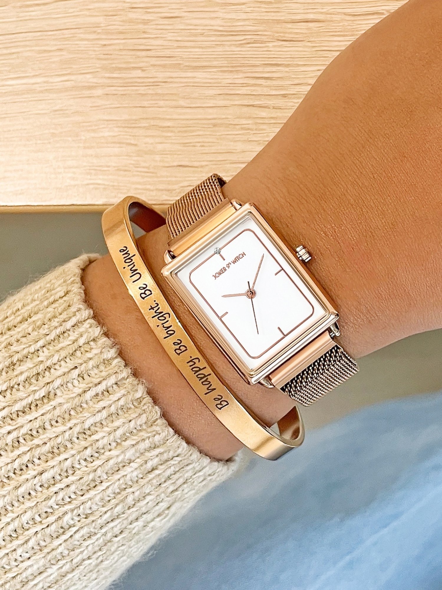 Joker & WItch JWLT582 Analog Watch for Women With Ring, Bracelet