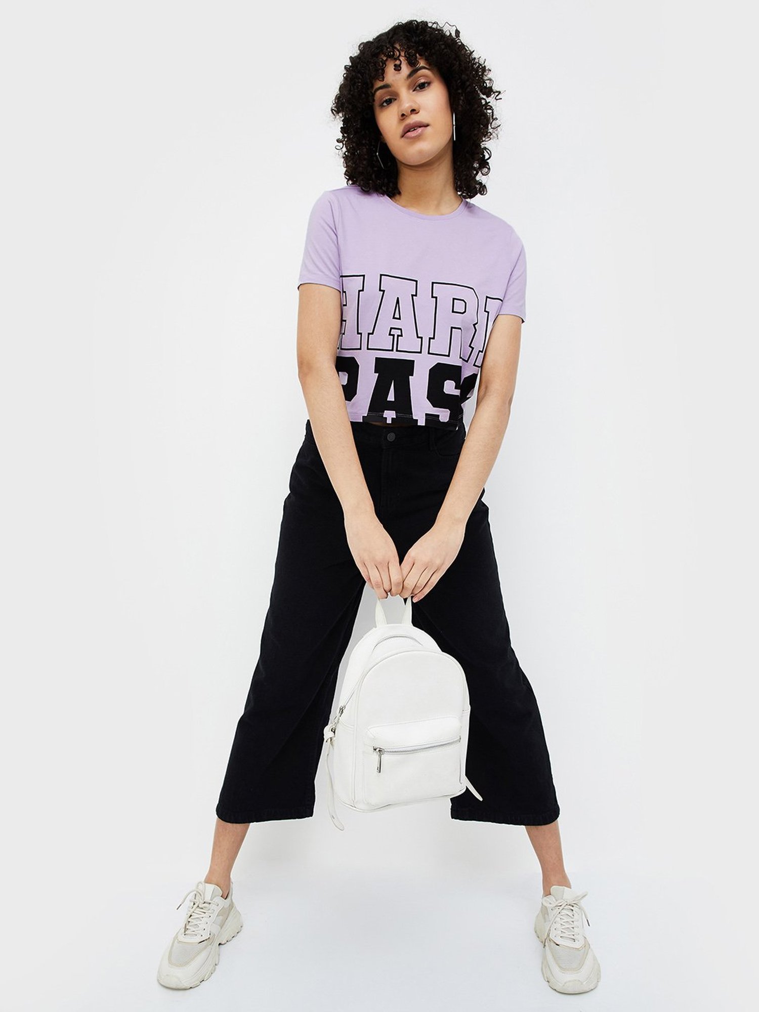 Ginger by Lifestyle Lavender & Black Graphic Print Crop T-Shirt