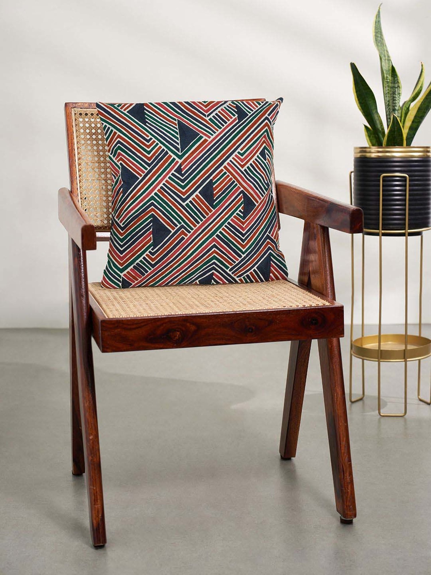 Living Scapes by Pantaloons Multicolor Fabric Cushion Cover