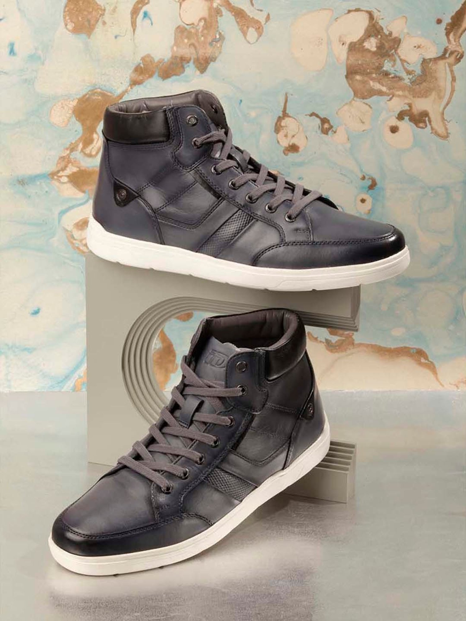 ID Men's Grey Ankle High Sneakers