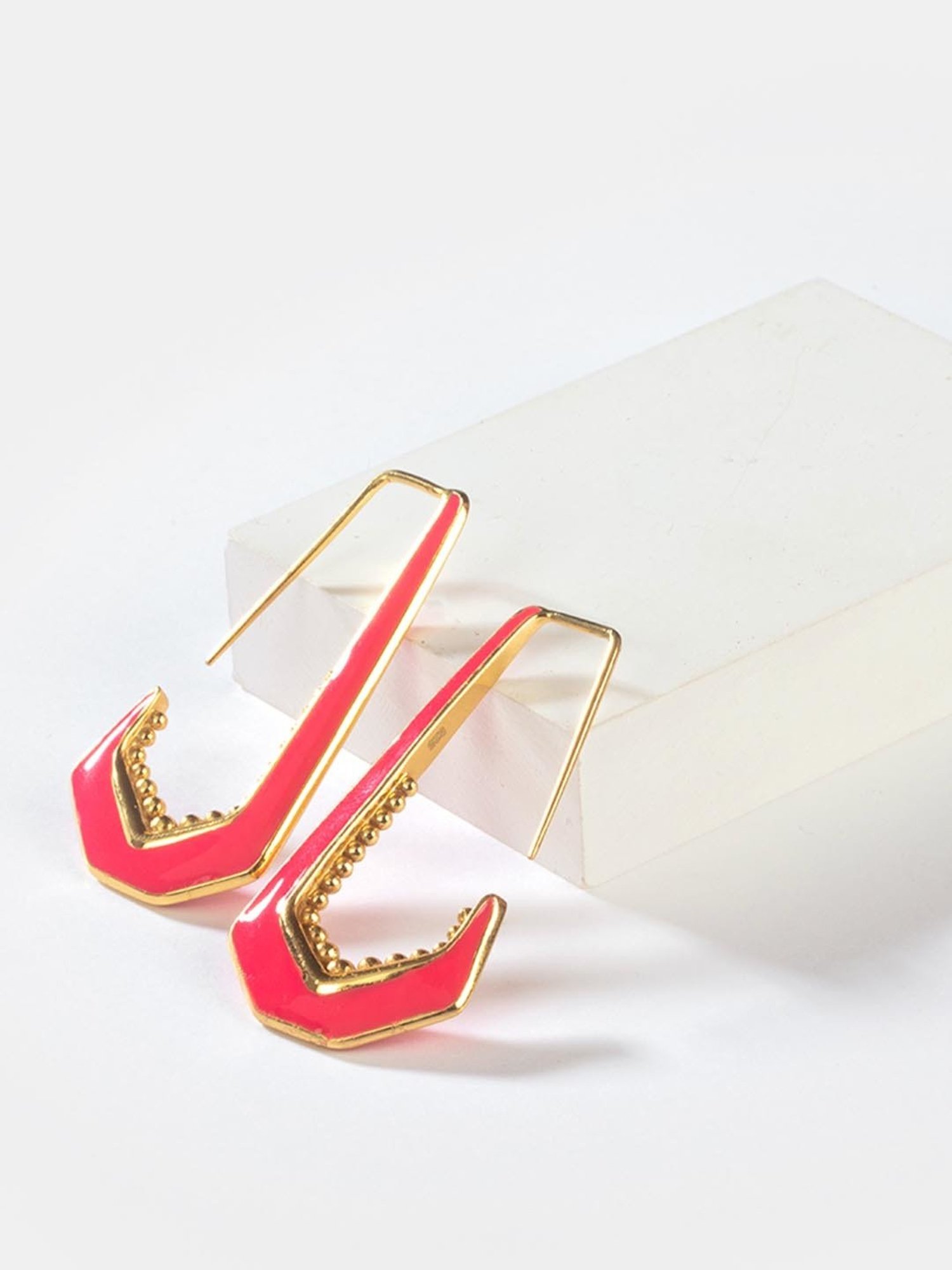 Shaya 92.5 Sterling Silver Queen Energy Earrings for Women