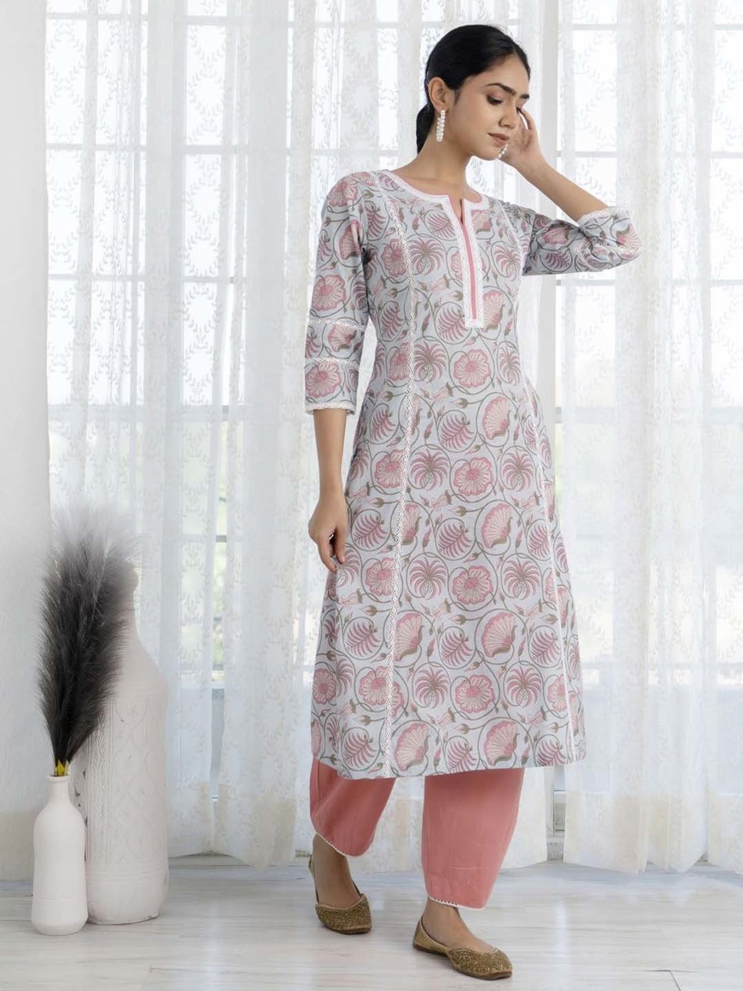 Ekohum Blue Printed Straight Kurta with Peach Pant and Dupatta Set