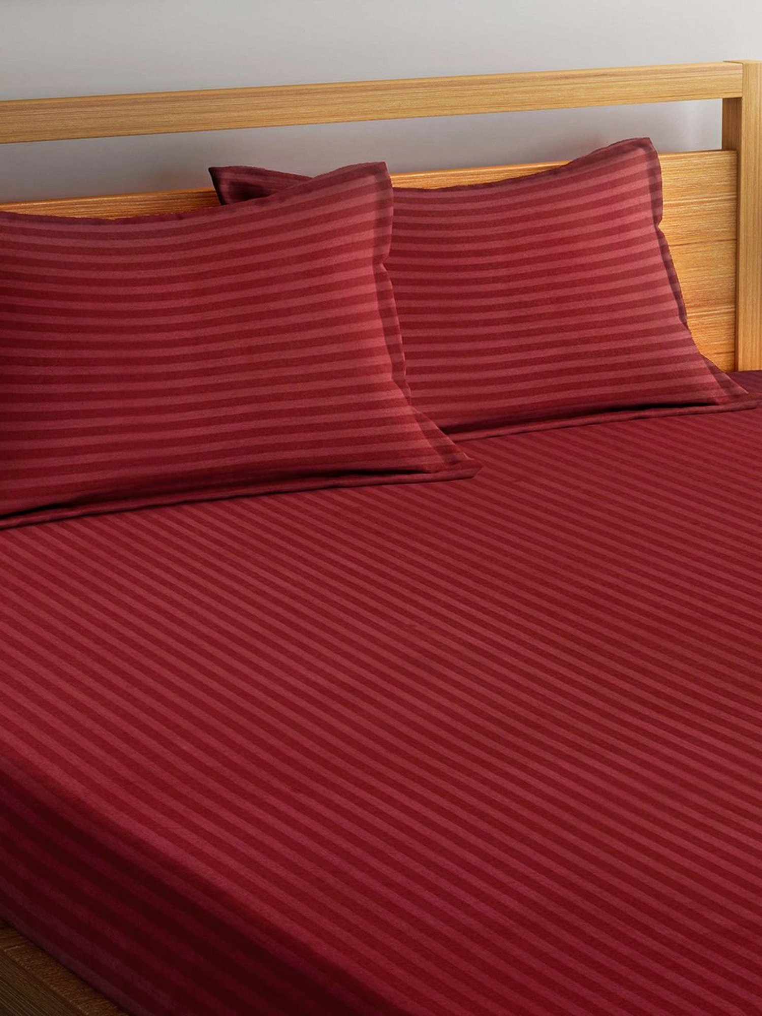 Mark Home Classic Stripes 210 TC Maroon Bed Sheet Set