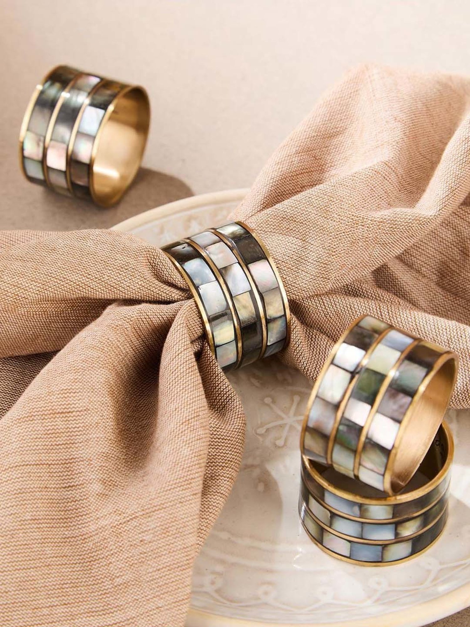 ExclusiveLane The Dancing Peacock Brown Sheesham Wood Napkin Holder - Set of 1