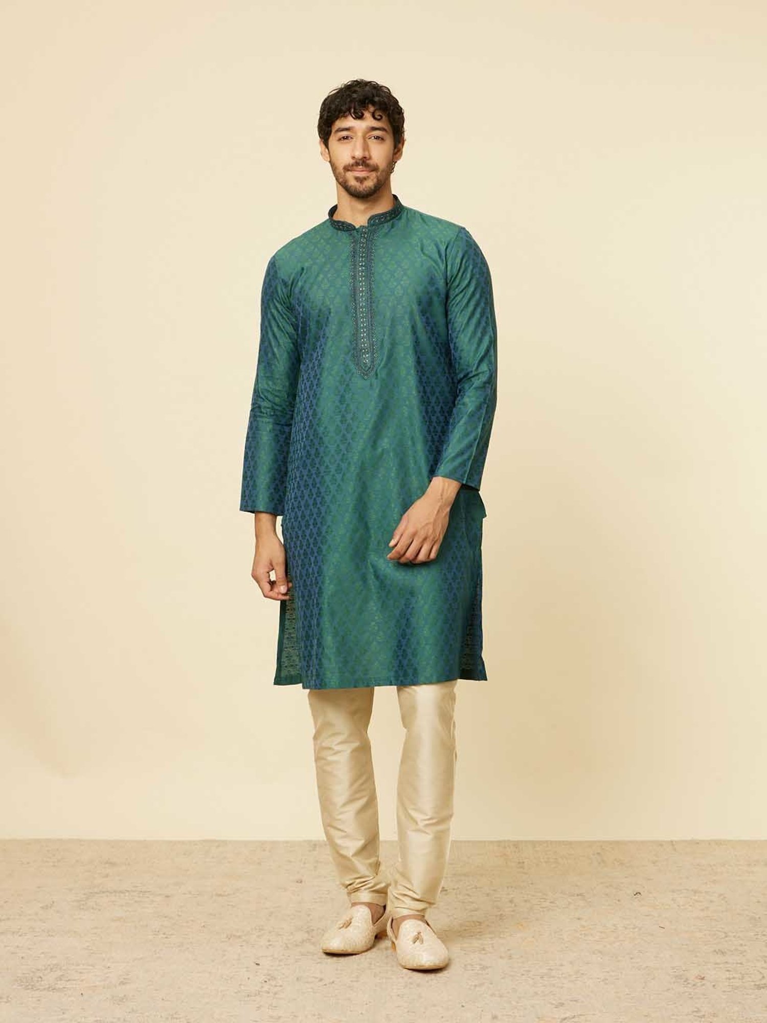 Sanwara Sea Green & White Cotton Regular Fit Chikankari Kurta Bottom Set
