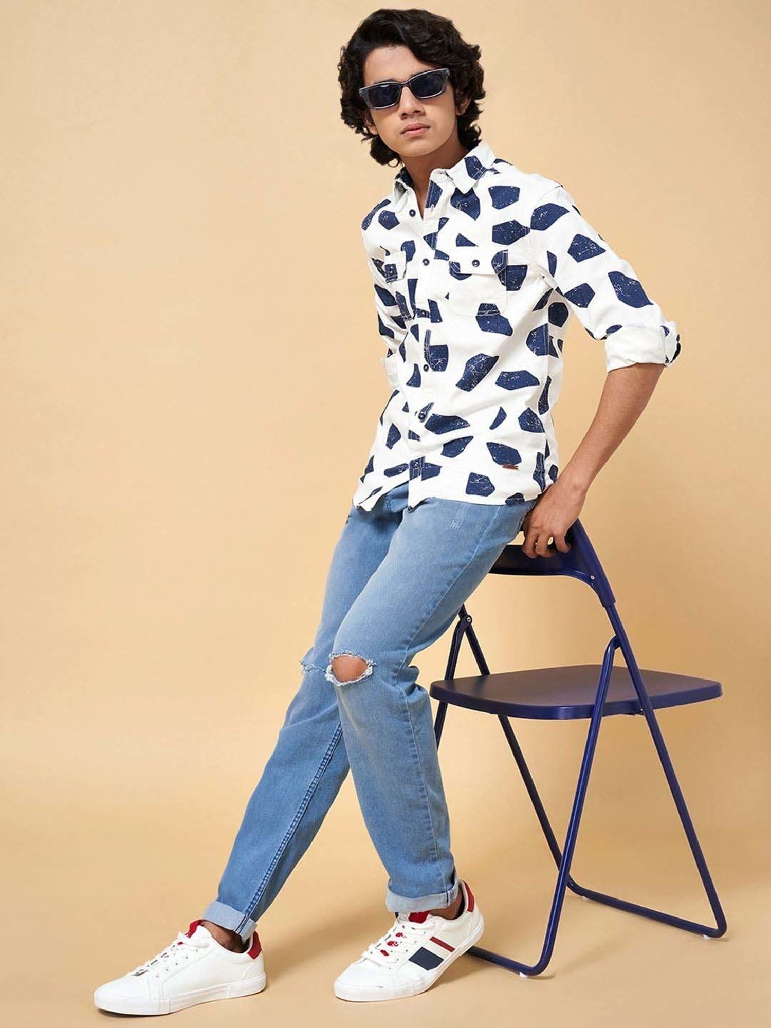 Coolsters by Pantaloons Boys White & Blue Cotton Printed Full Sleeves Shirt