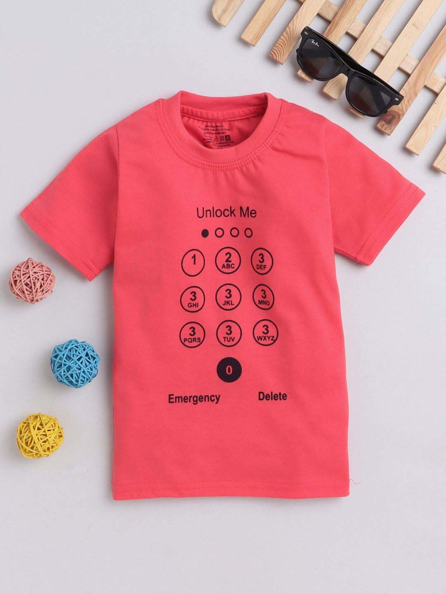 Fourfolds Unisex Multicolor Printed T-Shirt