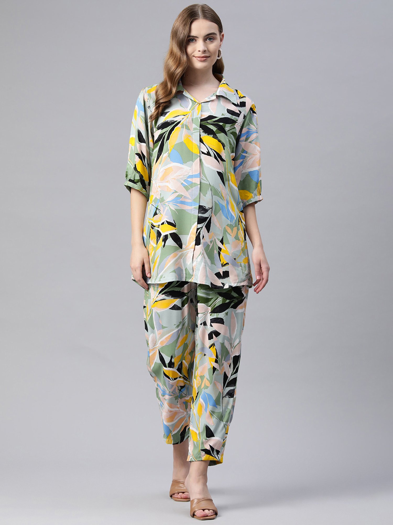 One Femme Multicolor Print Shirt With Pants