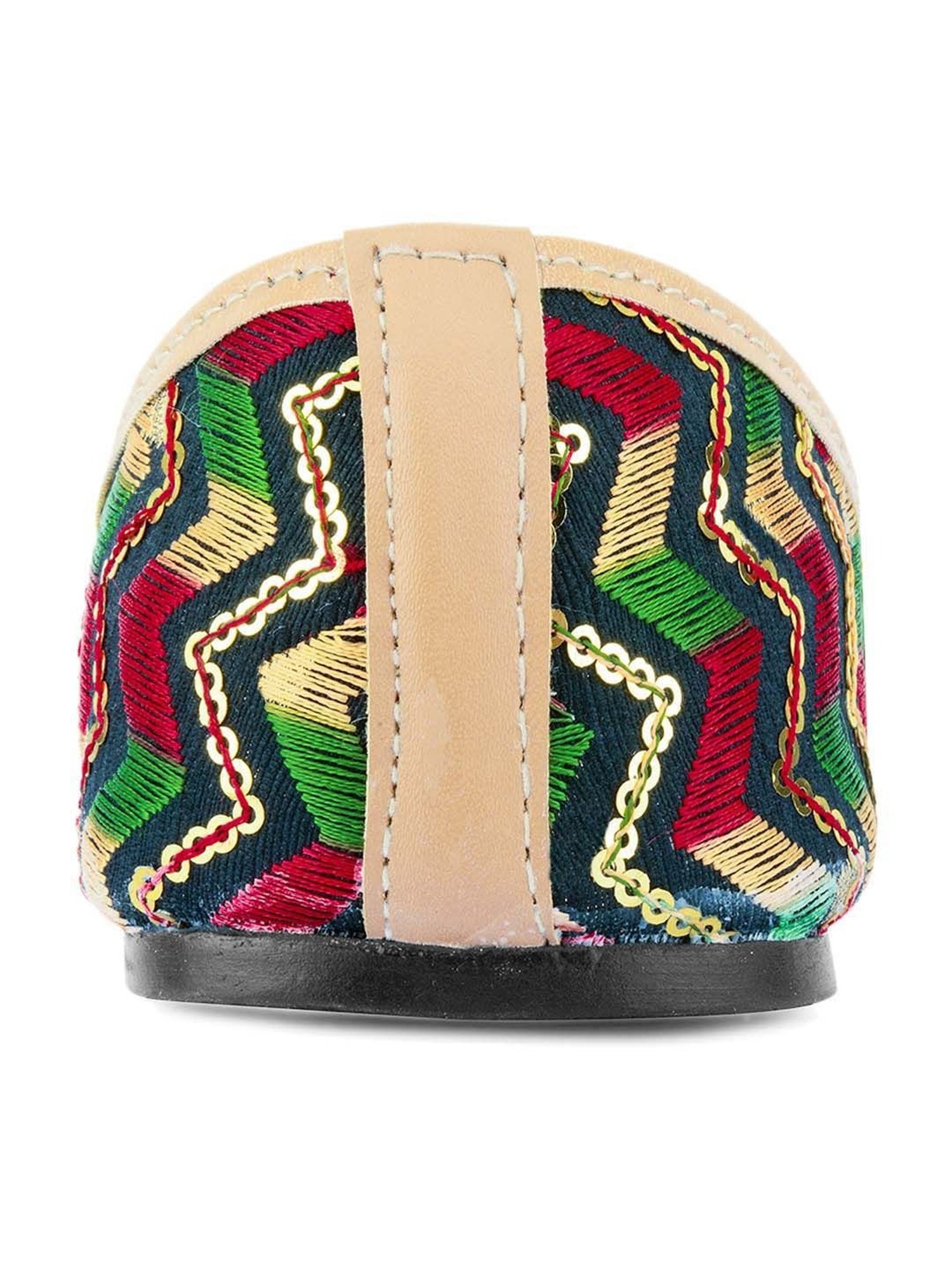 Desi Colour Women's Multicoloured Ethnic Juttis